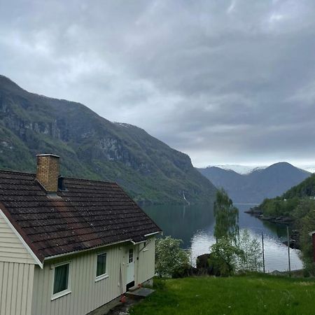 Aurland Feriehus Екстериор снимка