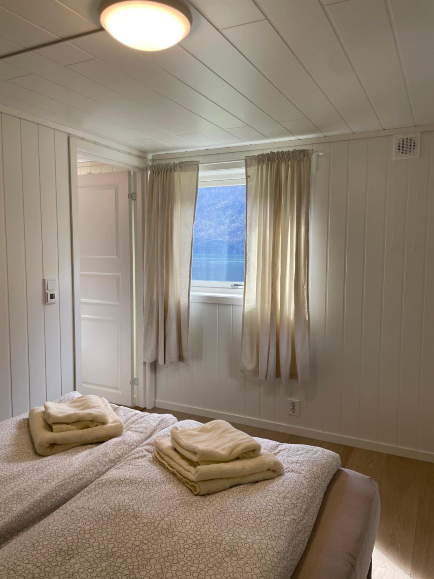 Aurland Feriehus Екстериор снимка