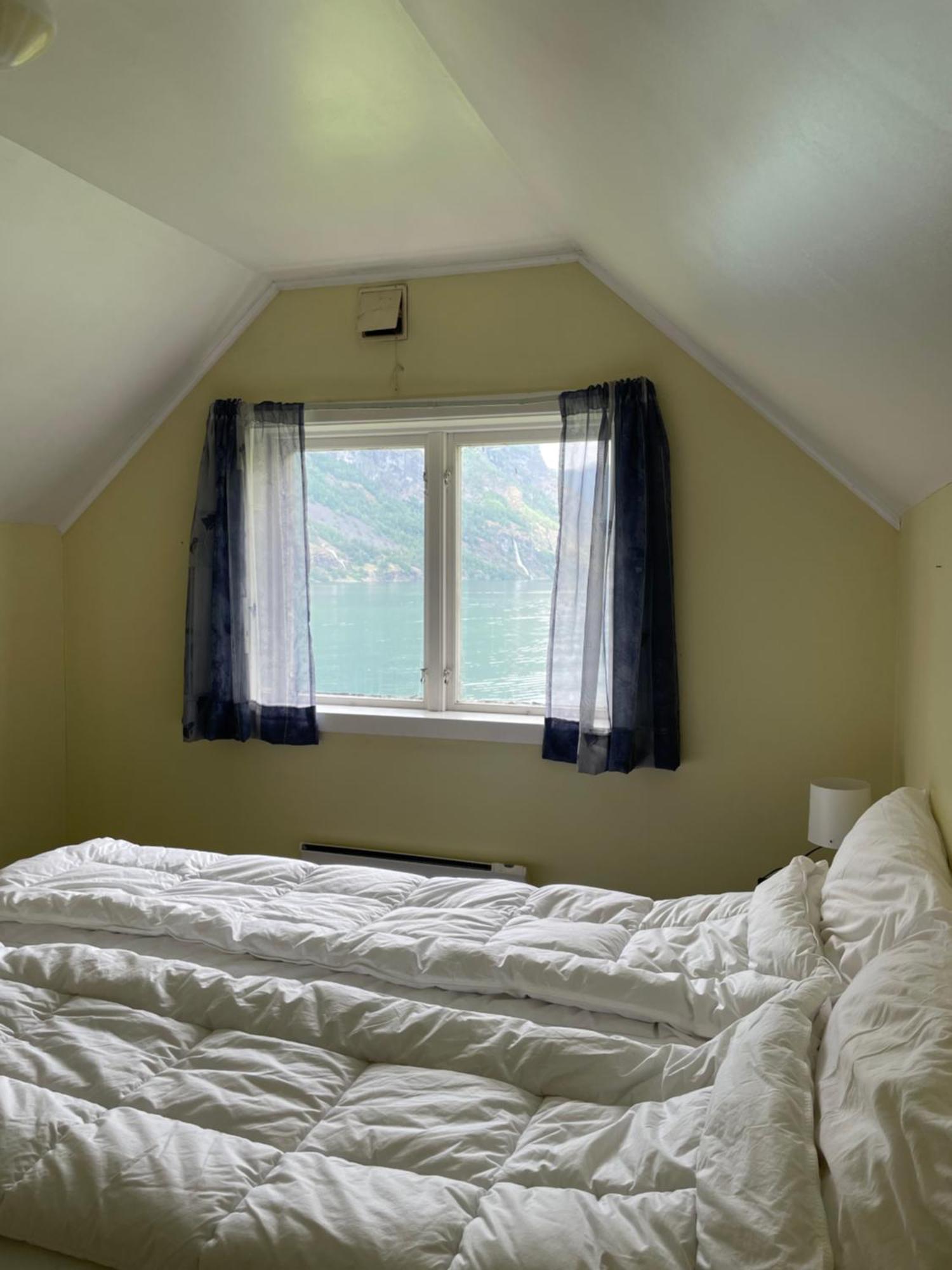 Aurland Feriehus Екстериор снимка