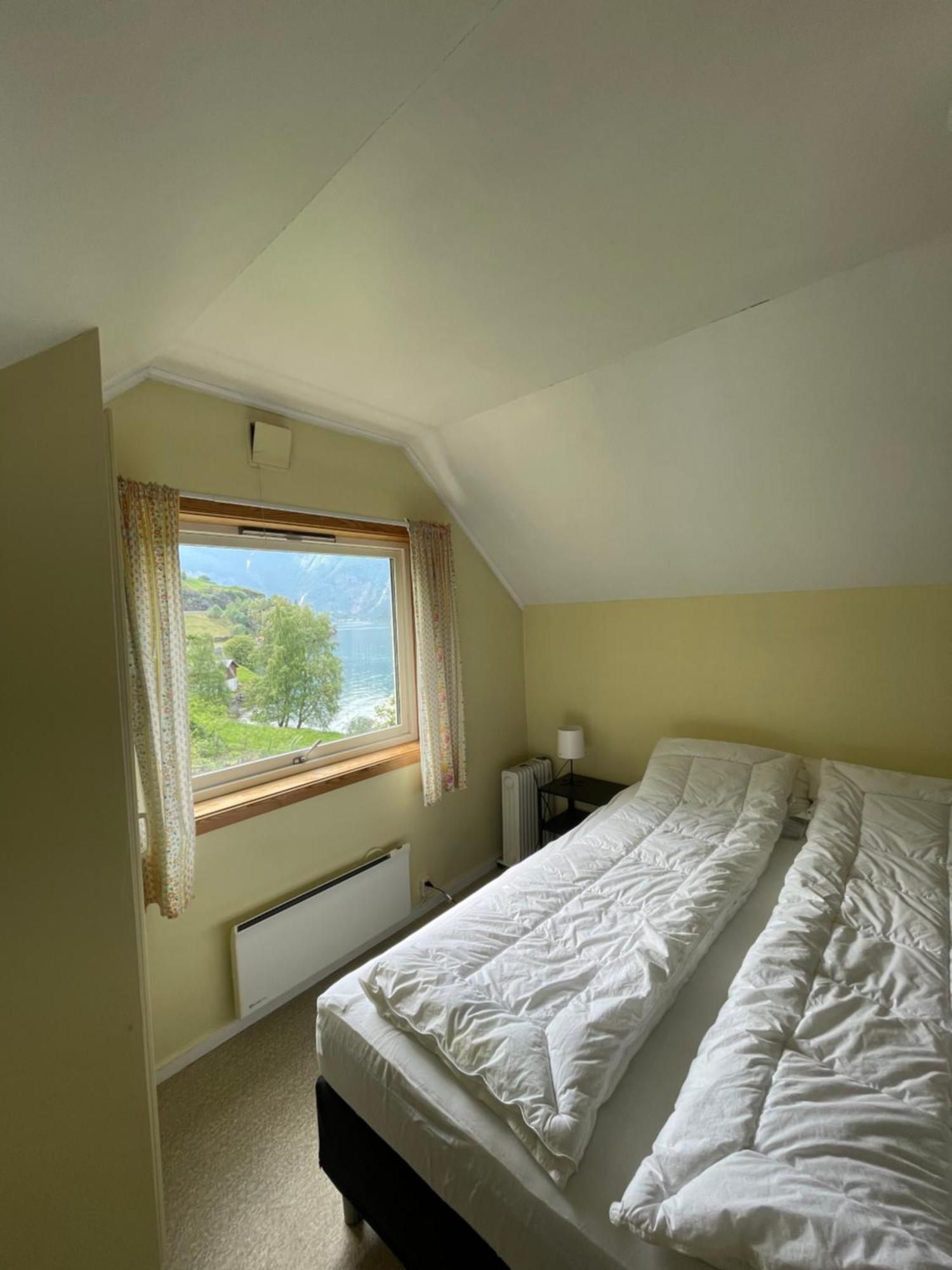 Aurland Feriehus Екстериор снимка